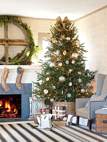 10 Beach Themed Christmas Trees | Sand Between My Piggies- Beach ...