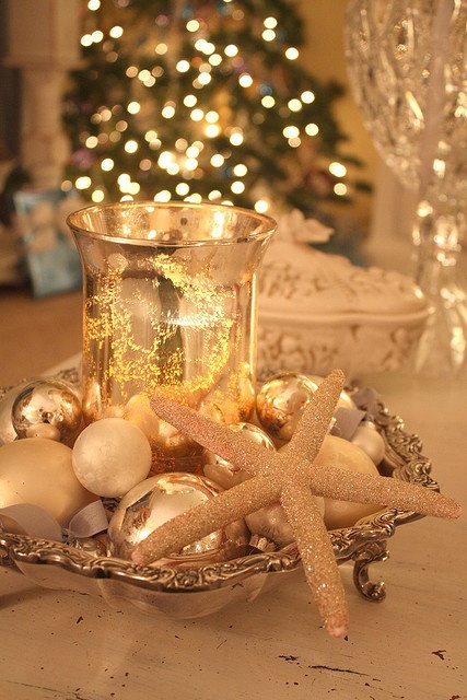 10 Beachy Ways to Decorate Your Home for Christmas